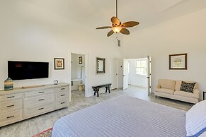 Distinctive Hamptons Home w/ Pool Near Bay, Ocean