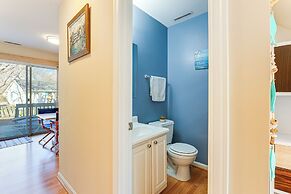 Walk to Bethany Beach Boardwalk: Coastal Retreat