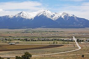 Downtown Buena Vista Condo: Walk to River & Cafes!