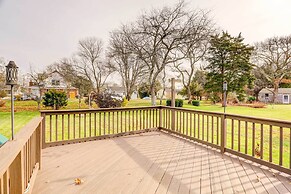 Westerly Retreat ~ 1/4 Mi to Private Beach!