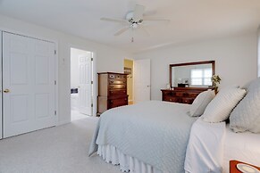 Westerly Retreat ~ 1/4 Mi to Private Beach!