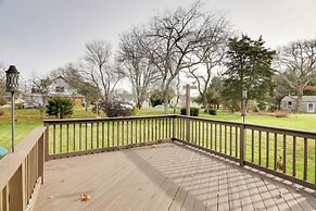 Westerly Retreat ~ 1/4 Mi to Private Beach!