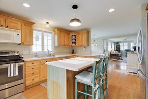Westerly Retreat ~ 1/4 Mi to Private Beach!