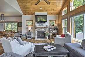 Spacious Lakeside Family Home on Big Bearskin Lake
