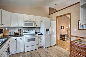 Suburban Gem W/yard+deck 5Mi From Dtwn Rochester!