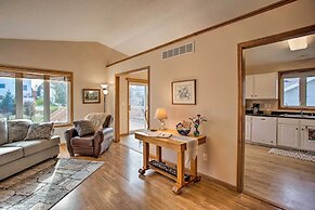 Suburban Gem W/yard+deck 5Mi From Dtwn Rochester!