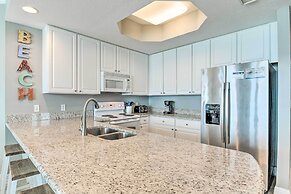 Beachside Corner-unit Condo in Gulf Shores!