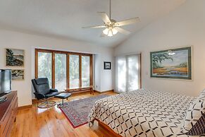 Spacious Kiawah Island Home w/ Deck, Walk to Beach