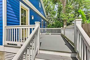 Lovely Mobile Retreat w/ Deck & Front Porch!