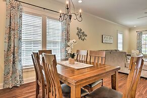 Lovely Mobile Retreat w/ Deck & Front Porch!