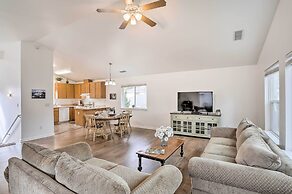 Mount Shasta Escape w/ Balcony ~ Walk to Dtwn