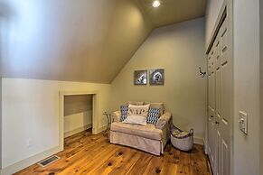 Luxe 'green Barn' Near Skiing w/ Mt Equinox Views!