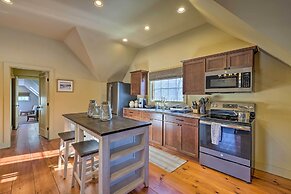 Luxe 'green Barn' Near Skiing w/ Mt Equinox Views!