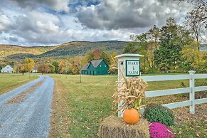 Luxe 'green Barn' Near Skiing w/ Mt Equinox Views!