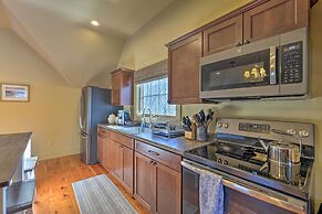 Luxe 'green Barn' Near Skiing w/ Mt Equinox Views!