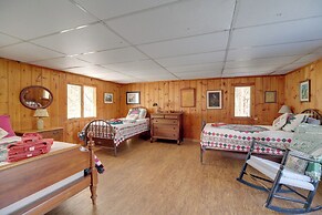 Chester Farmhouse on 100 Acres, 15 Min to Okemo!