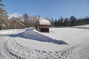 Chester Farmhouse on 100 Acres, 15 Min to Okemo!