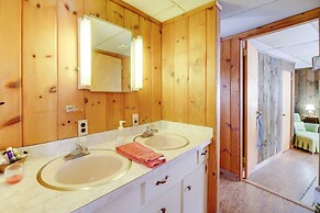 Chester Farmhouse on 100 Acres, 15 Min to Okemo!