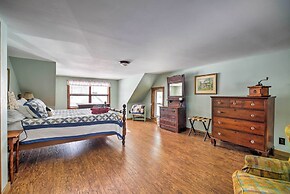 Chester Farmhouse on 100 Acres, 15 Min to Okemo!