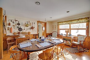 Chester Farmhouse on 100 Acres, 15 Min to Okemo!