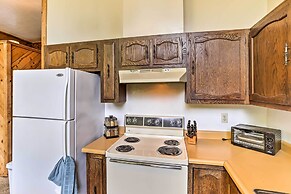 Cozy Studio Near Hiking & Skiing, Walk to Downtown