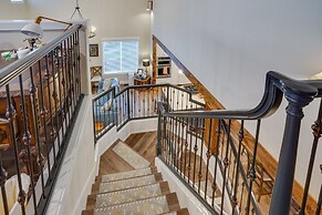 Cozy Bend Home - Walk to Old Mill District!