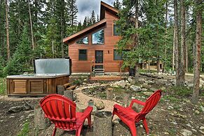5 Mi to Ski Resort: Mtn-view Breck Home w/ Hot Tub
