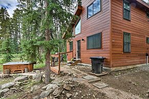 5 Mi to Ski Resort: Mtn-view Breck Home w/ Hot Tub