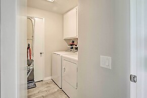 067439 2 BR Golf Resort Condo ~ 6 Mi to Polo Club!