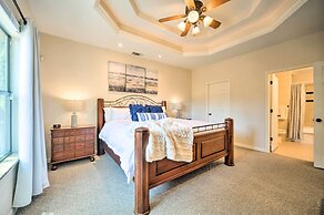 Luxe Canyon Home: Decks, Hot Tub + Lake Views