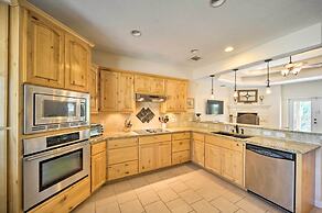 Luxe Canyon Home: Decks, Hot Tub + Lake Views