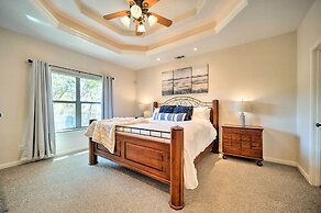 Luxe Canyon Home: Decks, Hot Tub + Lake Views