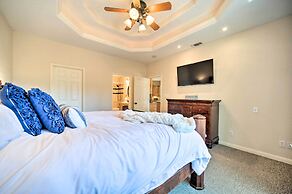 Luxe Canyon Home: Decks, Hot Tub + Lake Views