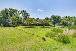Bike & Kayak: Lakefront Prospect Heights Home