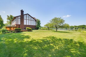 Bike & Kayak: Lakefront Prospect Heights Home