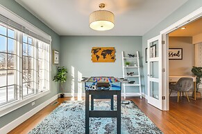 Bike & Kayak: Lakefront Prospect Heights Home