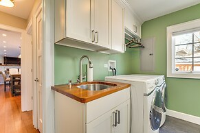 Bike & Kayak: Lakefront Prospect Heights Home