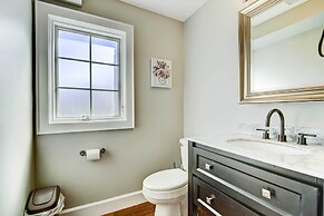 Bike & Kayak: Lakefront Prospect Heights Home