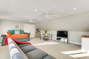 Bike & Kayak: Lakefront Prospect Heights Home