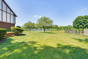 Bike & Kayak: Lakefront Prospect Heights Home