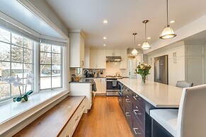 Bike & Kayak: Lakefront Prospect Heights Home