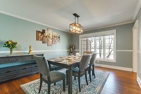 Bike & Kayak: Lakefront Prospect Heights Home