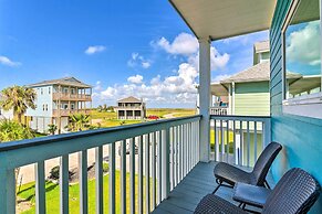 Peaceful Galveston Getaway w/ Deck: Walk to Beach