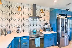 Peaceful Galveston Getaway w/ Deck: Walk to Beach