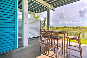 Peaceful Galveston Getaway w/ Deck: Walk to Beach