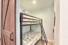 Great Shared Outdoor Area at 'the Hideaway!'