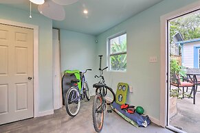 Great Shared Outdoor Area at 'the Hideaway!'