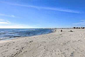 Sunny First-floor Condo w/ Ocean-view Balcony!