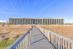 Sunny First-floor Condo w/ Ocean-view Balcony!