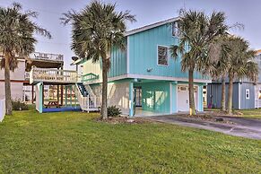 Cozy Galveston Beach House - Walk to the Gulf!